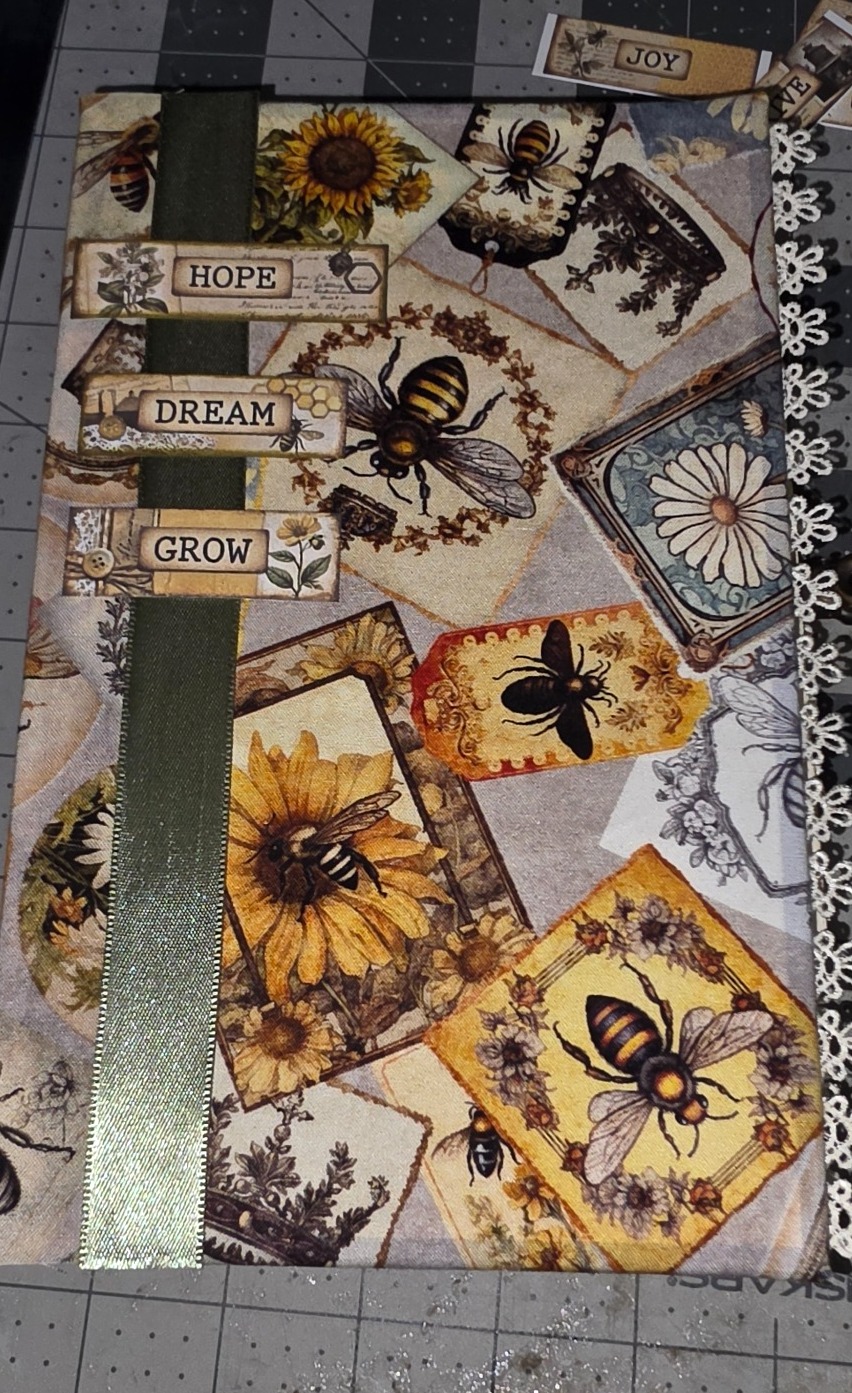 Bumblebee Garden front cover