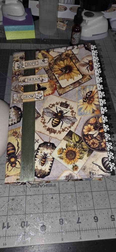 Bumblebee Garden photo 5